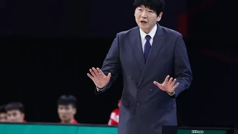 版本更新引发热议，电竞战队如何应对？